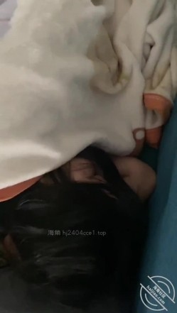 海角『新婚骚弟媳』竟是曾经的炮友 拿捏弟媳沦为专属母狗 婚纱照前口爆吞精 小母狗嘴当逼来操 截图3