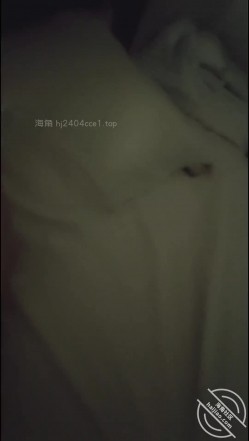 海角『新婚骚弟媳』竟是曾经的炮友 拿捏弟媳沦为专属母狗 婚纱照前口爆吞精 小母狗嘴当逼来操 截图16
