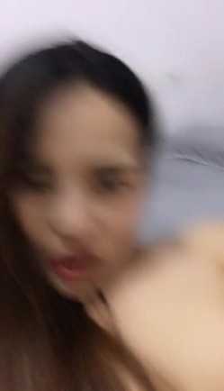唯美视讯692—超正美妞自拍视讯大奶饥渴鲍鱼玩具自慰爽到淫水喷射 截图11