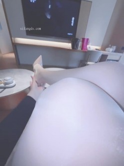 最新抖音泄密，风骚性感少妇【达丽小阿姨】定制福利，丝袜诱惑性爱啪啪 截图10