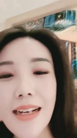 甜美女神，【紫涵姐姐】，约粉吃夜宵，沟通完感情后，开房内射，再去会所聊一聊小哥哥，这娘们真会玩 截图8