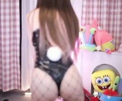 LPL前职业选手WE大舅子前妻【金提莫】女团成员正式下海，露三点 道具水晶棒自慰火力全开 截图3