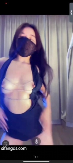 长发长腿气质御姐【纯纯酱】定制福利，裸舞、叫床、道具自慰，骚的一批 截图3