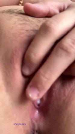 推特G杯巨乳，身材巨完美，福利姬【小鱼xiaoyu_tvt】千元定制，裸舞，自慰，刷奶顶胯，高撸点挑逗 截图11