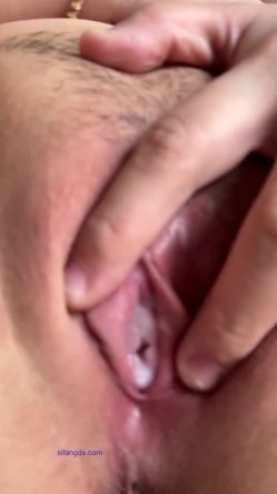 推特G杯巨乳，身材巨完美，福利姬【小鱼xiaoyu_tvt】千元定制，裸舞，自慰，刷奶顶胯，高撸点挑逗 截图13