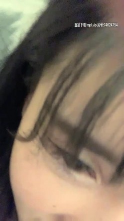 大奶妹子和炮友啪啪深喉口交乳交舔弄，大屁股上位骑乘前后蠕动，后入猛操高潮射精非常诱人 截图3