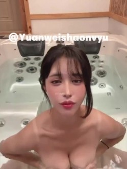 极品美乳反差少女「原味少女渔」全量推特资源 情趣黑丝啪啪露阿黑颜 截图3
