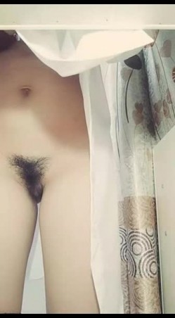 风骚漂亮美女大尺度自慰棒插穴自慰 把持不住啊 太淫荡 截图5
