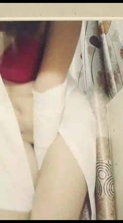 风骚漂亮美女大尺度自慰棒插穴自慰 把持不住啊 太淫荡 截图6