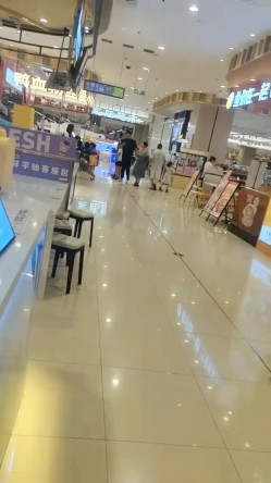 杭州美少妇，【少妇可同城可空降】，首次带跳蛋逛商场，玩得好刺激湿了一大片，回家赶紧无套内射满足以下 截图8