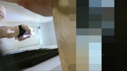 【精品偷拍】国内商场试衣间偷拍疑似被妹子发现7V 截图15
