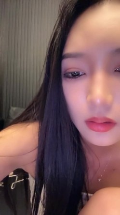 极品御姐【玩你很难吗】美乳诱惑 美腿丝袜 道具抽插 后入暴操 自慰喷尿 爽的不行 截图4