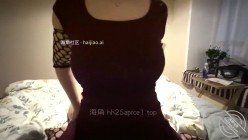 姐姐穿着渔网袜来我家里求草全程主动自动挡 截图5