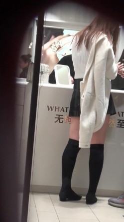 【海阔天空系列CD第1季】极品高颜值时尚小姐姐骚丁，JK少女街头扭屁股[高清无水原档]10V 截图4