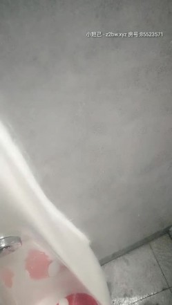 泡妞大神【户外搭讪冠希哥】跨年夜酒店搭讪白貂女 公厕玩刺激偷情啪啪 无套抽插站炮后入 口交特写 高清源码录制 截图4