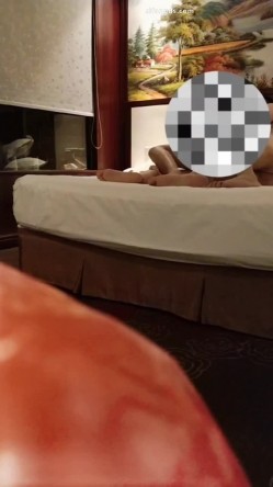 真实绿帽博主，【王军】让老婆陪各个不同单男啪啪，各种特写插穴，太淫乱了 截图16