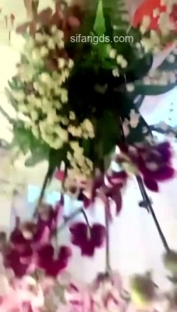 抖音极品熟女【蓝姐姐】隔壁精致的阿姨，道具自慰，大尺度掰逼展示，喜欢靓熟女的不可错过 截图11