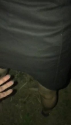 夜晚强奸，强拉小妹妹进小树林，强上。’啊啊，不要，救命，我怕，别杀我‘，别叫了，30秒射男，丢脸！ 截图4
