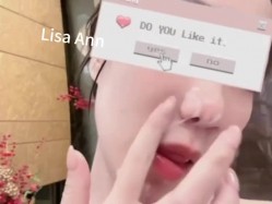 顶级性感尤物女神【LisaAnn】群P淫乱盛宴，绿帽老公带小母狗娇妻体验多跟肉棒的快感 被干的哭腔呻吟 极度淫骚 截图9