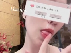 顶级性感尤物女神【LisaAnn】群P淫乱盛宴，绿帽老公带小母狗娇妻体验多跟肉棒的快感 被干的哭腔呻吟 极度淫骚 截图13