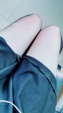 【漂亮女老师】川大24岁英语老师~上课大黑牛狂喷水~1举2得~！~学位证大胆亮出来，985就是厉害 截图4