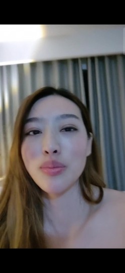 红内裤迎战韵味风骚老板娘，销魂表情卖力口交丰满完美胸型，口交教科书，打飞机口爆 截图15