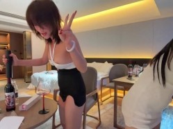 顶级双女神~撸点极高~【wanbaobao_520】百合磨豆腐100%秒射 截图1