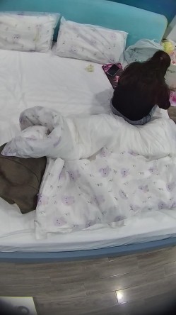 酒店高清偷拍眼镜御姐范眼镜白领姐姐下班幽会胖领导勤快的铺好床单洗香香后被操两次 截图6