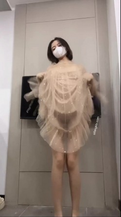 青春无敌 抖音风推特人气极品身材网红女神【小西西】定制福利全集 截图5