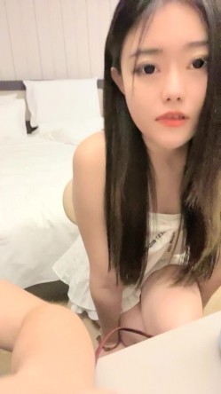 酒店女神，醉生梦死的每一天，羡煞众人，【03年安琪拉表妹】，夜店狂欢，喝醉都吐了，酒店啪啪 截图3