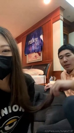 台湾泡良大神性爱救火队「xinyimark」OF日常约炮露脸私拍 众多良家学生模特网红拜倒在炮王牛仔裤下 截图5