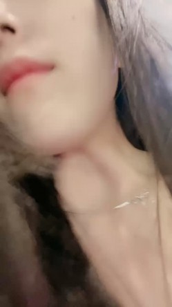 车模下海网红美女！灵活舌头口活一流！特殊视角怼穴，骑乘位啪啪要高潮了，屌插穴手指扣菊花 截图16