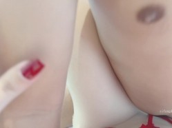 最新抖音泄密，风骚性感少妇【达丽小阿姨】定制福利，丝袜诱惑性爱啪啪 截图1