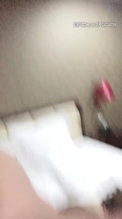 骚气少妇酒店和炮友JQ啪啪，口交上位骑乘猛坐快速抽插高潮喷水，很是诱惑喜欢不要错 截图4
