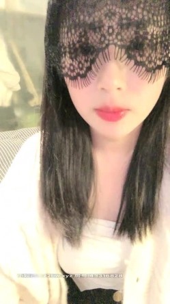 黑丝制服美乳网红【大叔给我一点酸奶喝】约操牛仔裤粉丝无套啪啪 扛腿猛烈抽插 口爆吞精裹射 感官超刺激 截图14