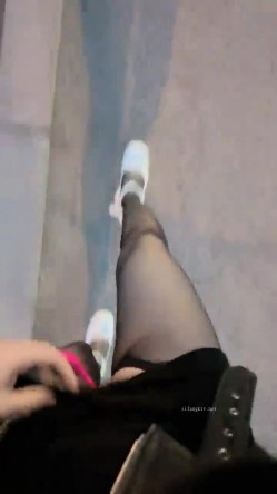 【黛西老师】商场~马路~树林~勾搭技师内射一屁股~露脸 截图16