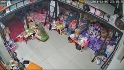 【破解摄像头】 ️摄像头记录宿舍7位小姐姐日常生活 截图5