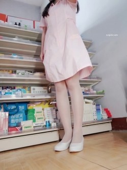 极品身材爆乳美腿女神『CC果如』潮喷剧情合集 自慰高潮喷水各种淫语 截图3
