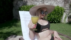 LegalPorno.23.12.20.Vivian.Lola.XXX.1080p.MP4-P2P[XC] 截图10