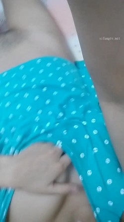 云南OPPO销售牛丽影图泄密 清纯的外表下隐藏着一颗骚动的心 截图1