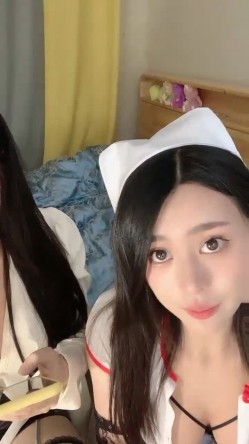 重磅推荐~新人【大乔小乔陪你玩】逆天颜值~看的鸡儿想喷火大长腿美女，赚翻！ 截图14