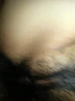 约到了一个超级淫荡的美眉 女上骑马疯狂摇动 高潮表情很到位 截图13