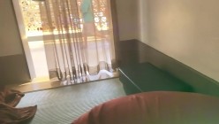 推特13万绿帽夫妻「番尼君」付费资源 三十路某校女教导主任玩夫妻交换 截图5
