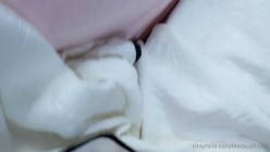 国产清纯美足M小母狗「BlackCatluna」OF露脸私拍 反差婊欲求不满自慰足交性爱多人啪啪 截图7