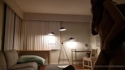 【极品媚黑 ️推荐】狂野骚货『Offici』华裔白皙少妇与黑人男友性爱啪啪 黑粗肉棒疯狂深喉口交 截图6