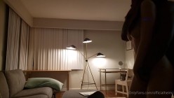 【极品媚黑 ️推荐】狂野骚货『Offici』华裔白皙少妇与黑人男友性爱啪啪 黑粗肉棒疯狂深喉口交 截图9