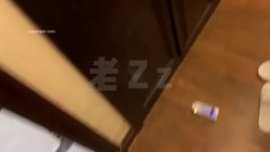 大佬黑白DOM老Zz字母交流圈封神作品反差母狗SM调教群P大神精修一段 截图8