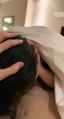 泡良大神『YESU』爆操反差白富美御姐女神合集，表面装的一本正紧 内心其实渴望被大鸡巴操 被肆意蹂躏羞辱的小母狗 截图3