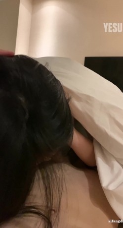 泡良大神『YESU』爆操反差白富美御姐女神合集，表面装的一本正紧 内心其实渴望被大鸡巴操 被肆意蹂躏羞辱的小母狗 截图5