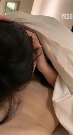 泡良大神『YESU』爆操反差白富美御姐女神合集，表面装的一本正紧 内心其实渴望被大鸡巴操 被肆意蹂躏羞辱的小母狗 截图15